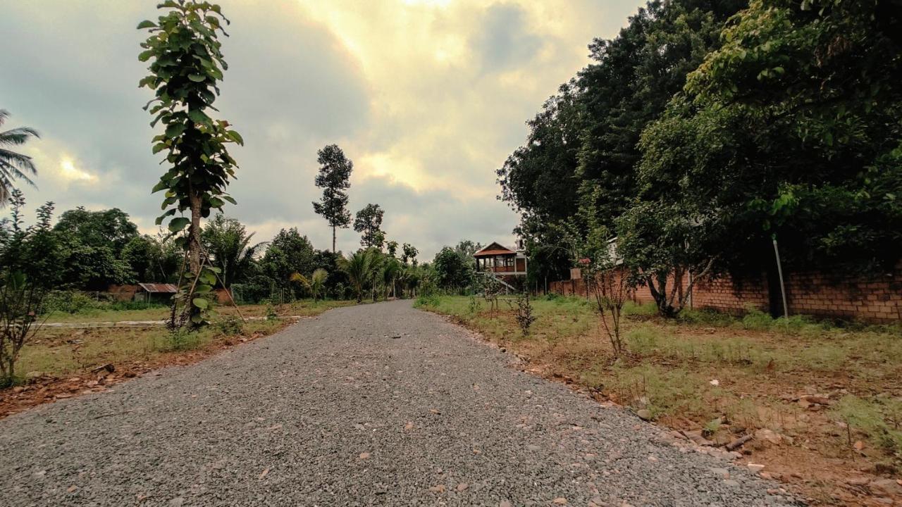 Homestay Dat Viet Cat Tien Buitenkant foto